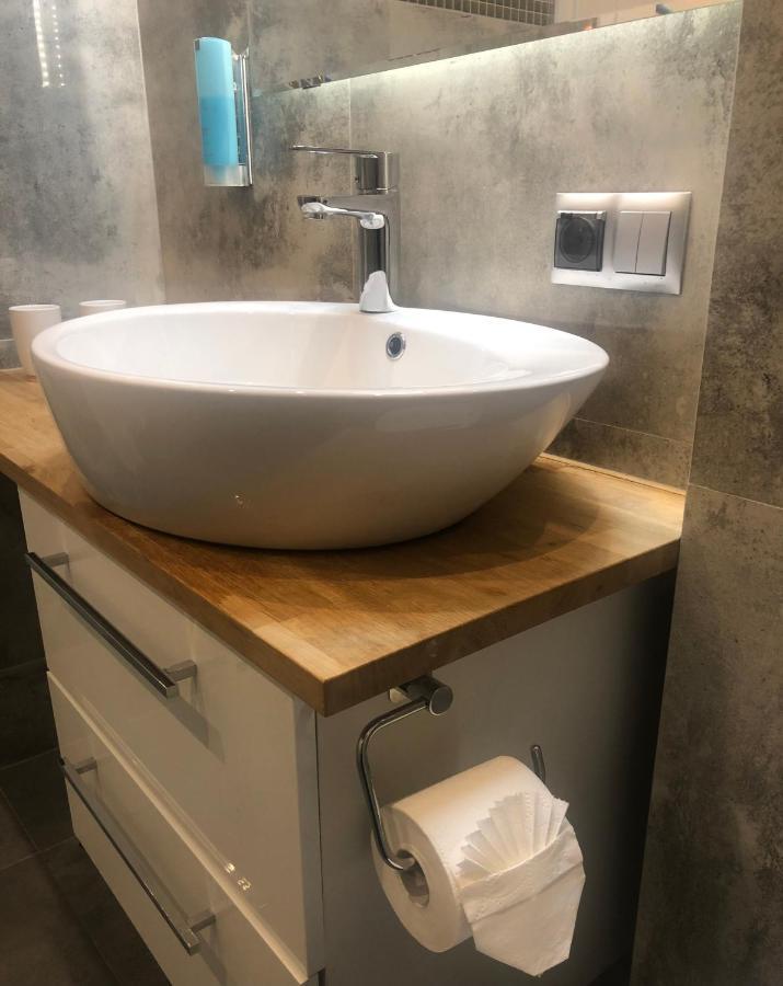 Piekarnia Apartamenty Manufaktura, Parking, Dostep Na Kod, Klima, 1-3 Pokoje, Prywatna Kamienica Łódź Dış mekan fotoğraf