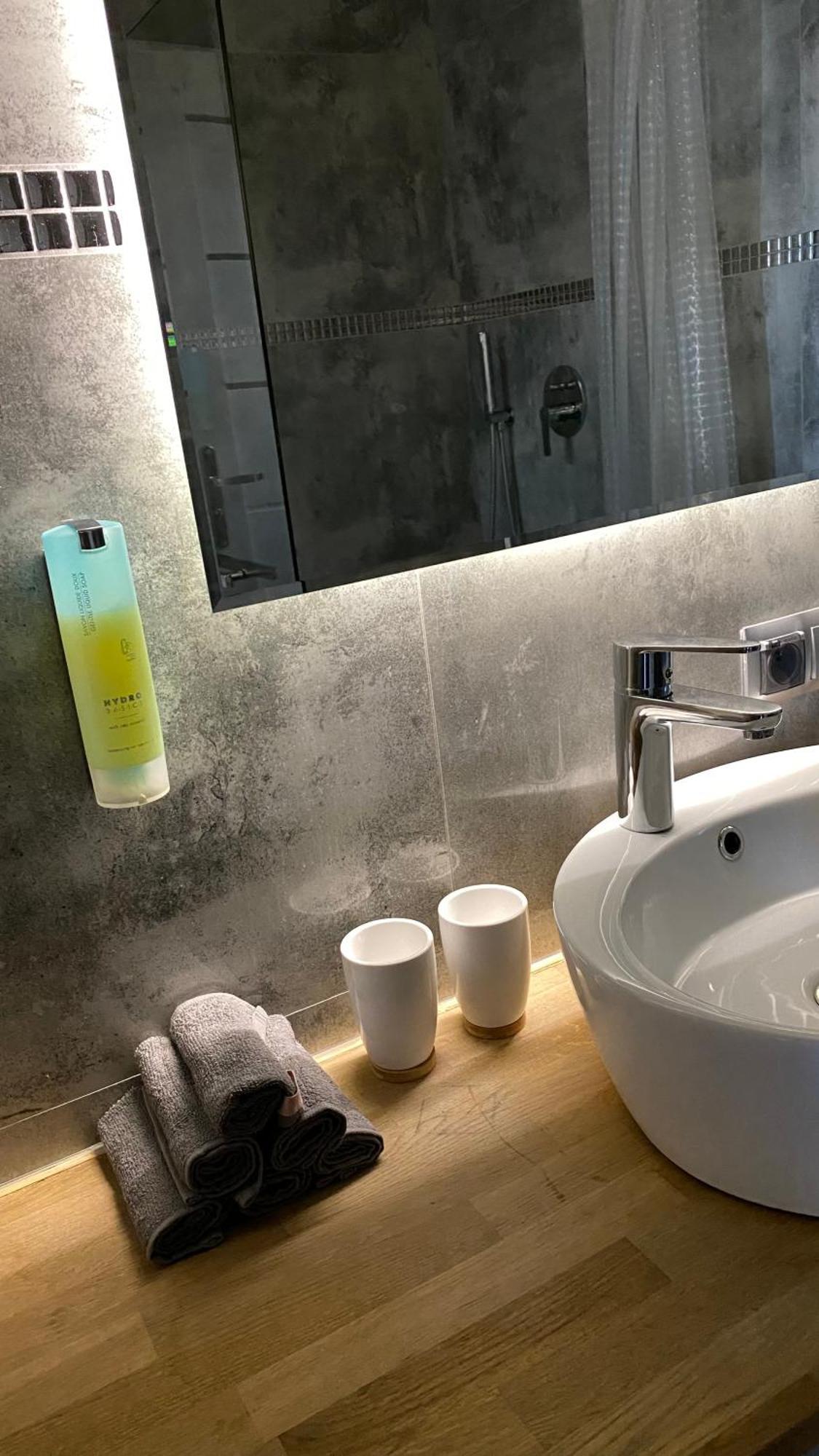 Piekarnia Apartamenty Manufaktura, Parking, Dostep Na Kod, Klima, 1-3 Pokoje, Prywatna Kamienica Łódź Dış mekan fotoğraf